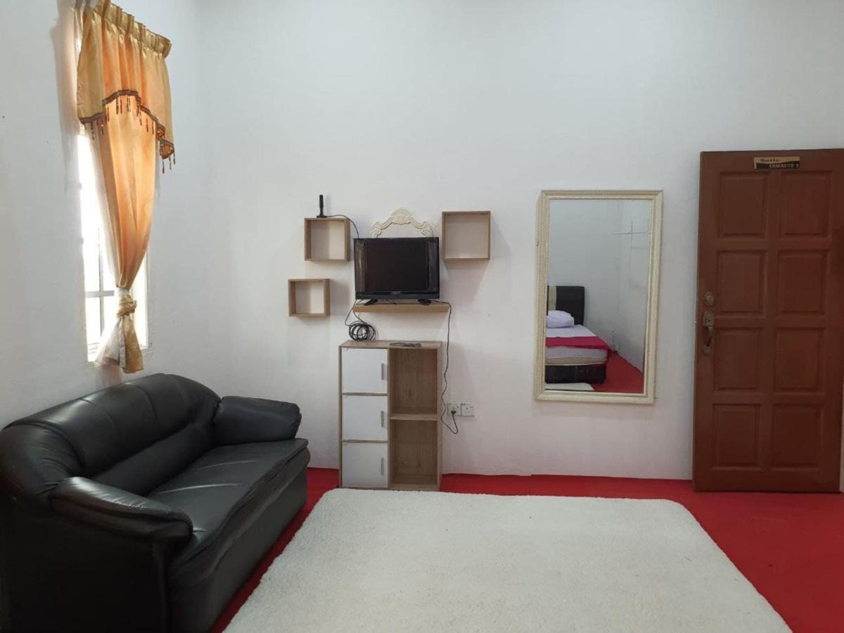 Oyo 90404 Hotel Z Dirgahayu 313 Pasir Mas Esterno foto