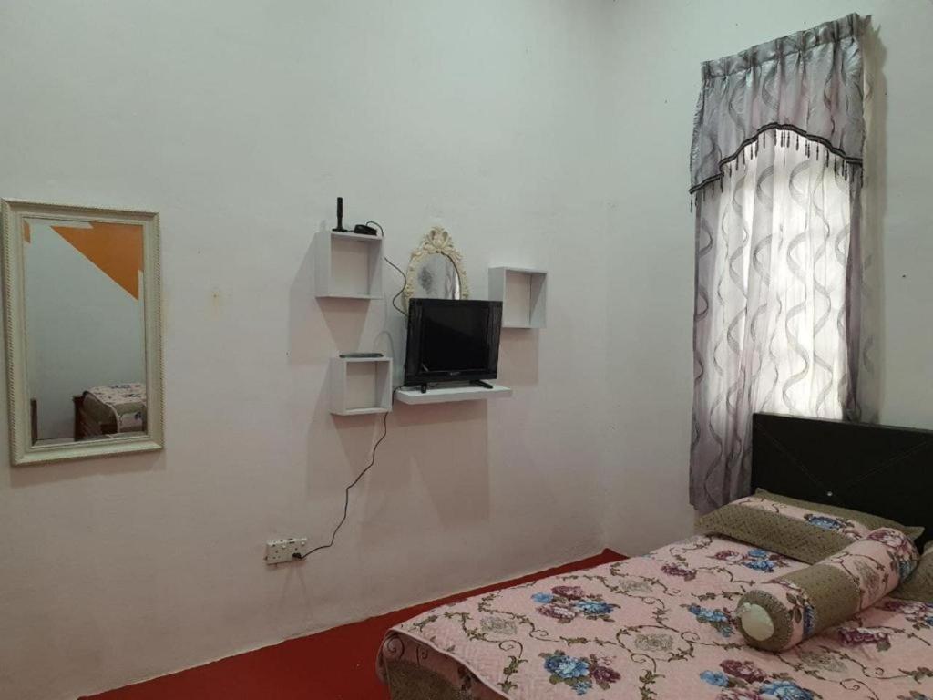 Oyo 90404 Hotel Z Dirgahayu 313 Pasir Mas Esterno foto