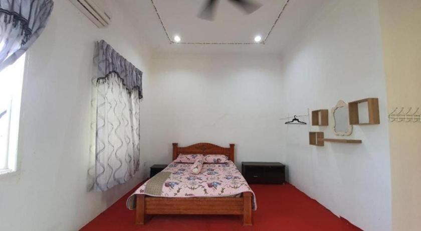 Oyo 90404 Hotel Z Dirgahayu 313 Pasir Mas Esterno foto